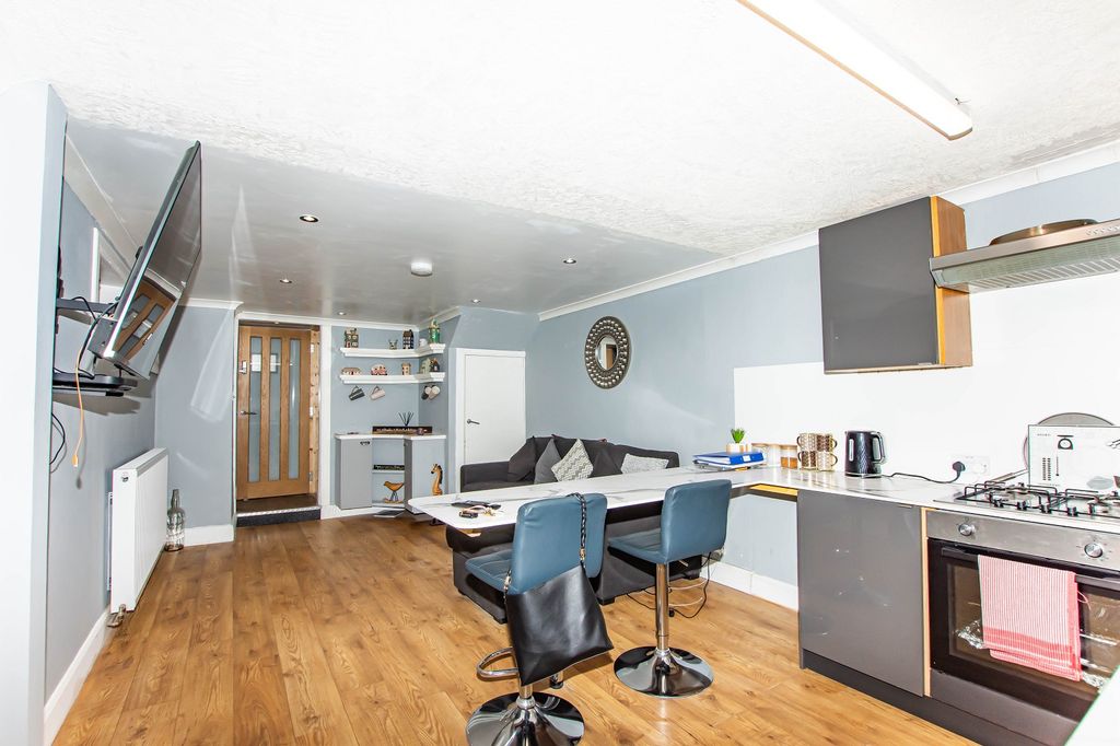 Property photo 3 of 17 Not Specified