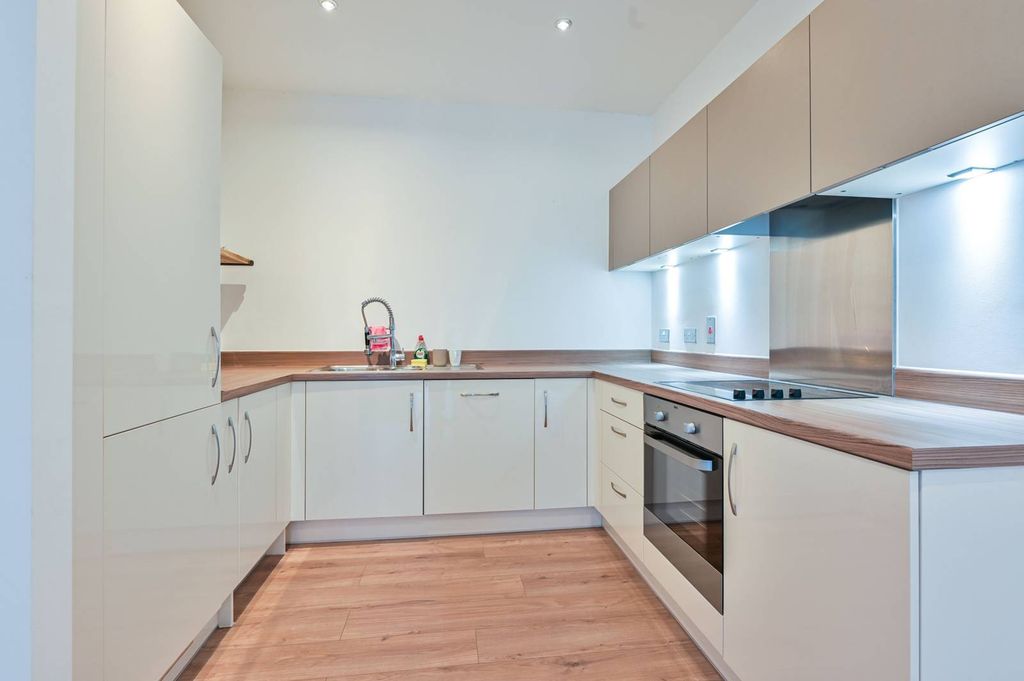 Property photo 3 of 9