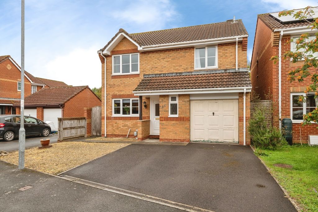 Property photo 1 of 18 Pbox-Img.Jpg