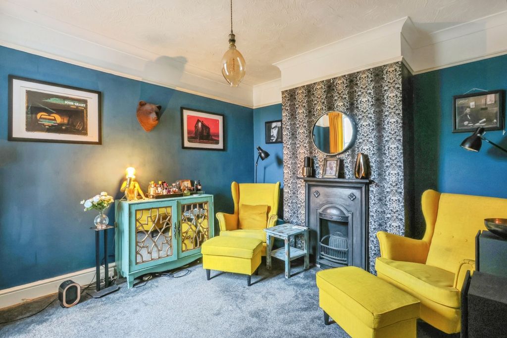 Property photo 3 of 17 Reception Room 2