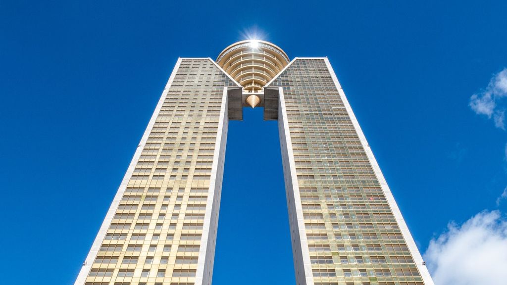 Property photo 1 of 41