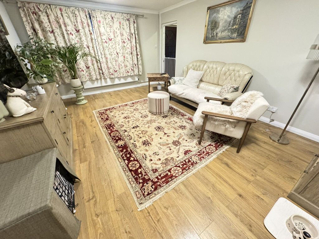 Property photo 3 of 24