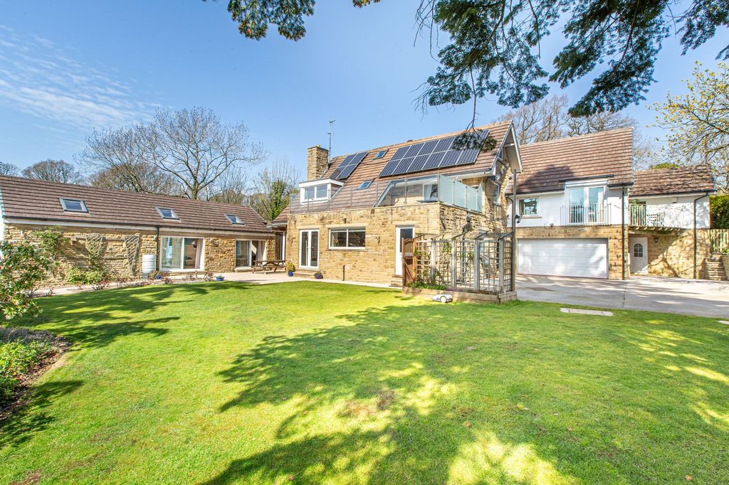 Property photo 3 of 31