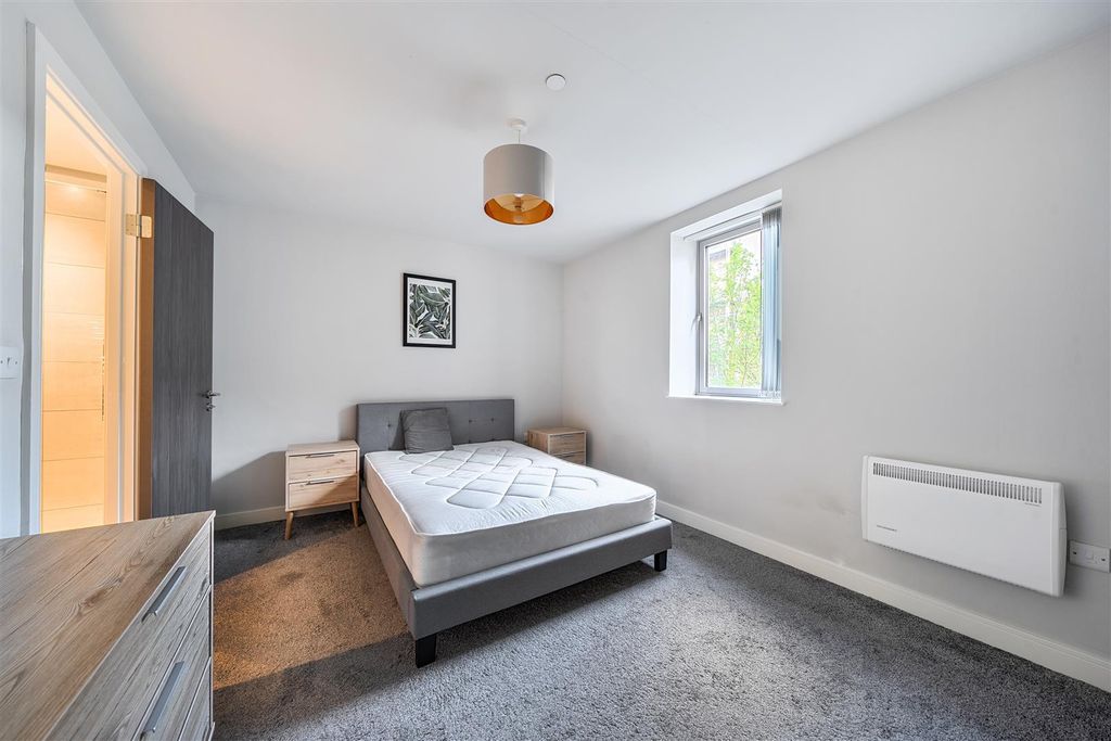 Property photo 2 of 19 1436948-7-69E08d9Fccc86.Jpg