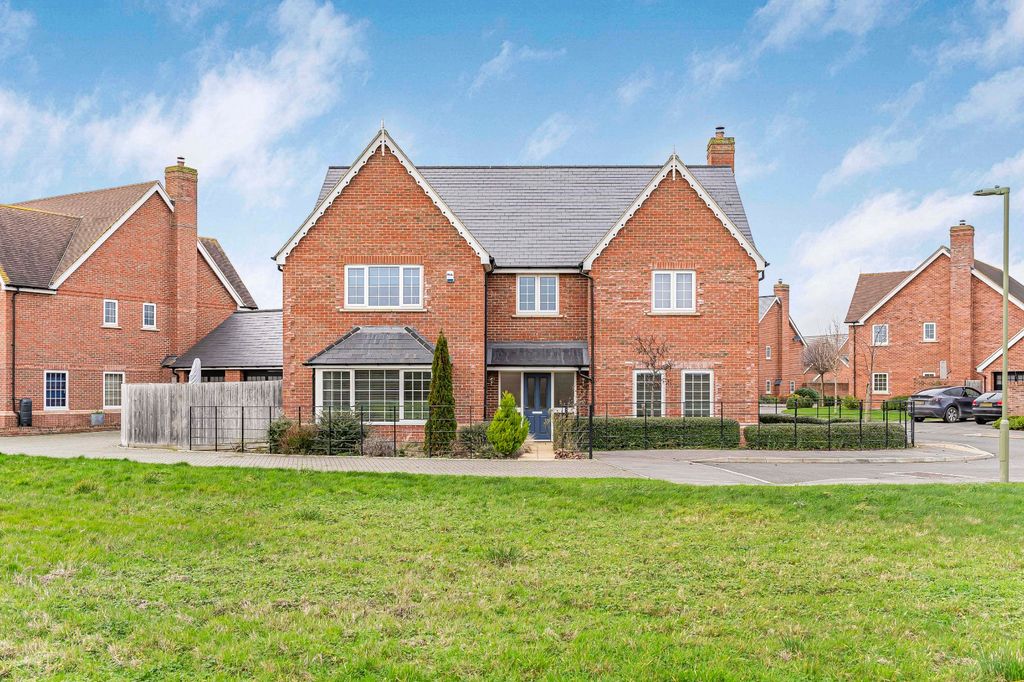 Property photo 1 of 34 Front