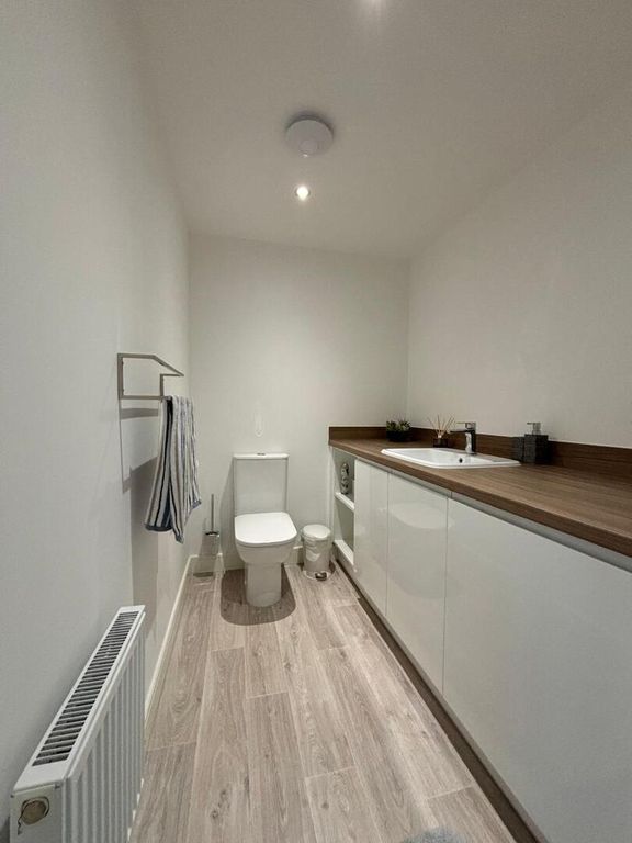 Property photo 3 of 17 WC
