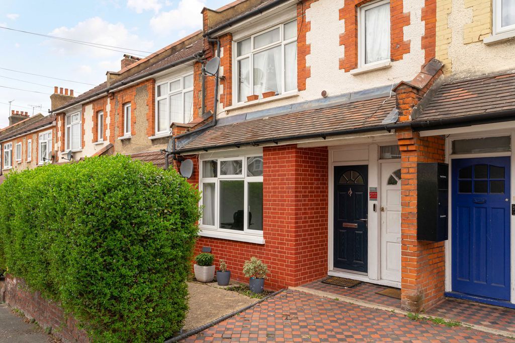 Property photo 1 of 16 External