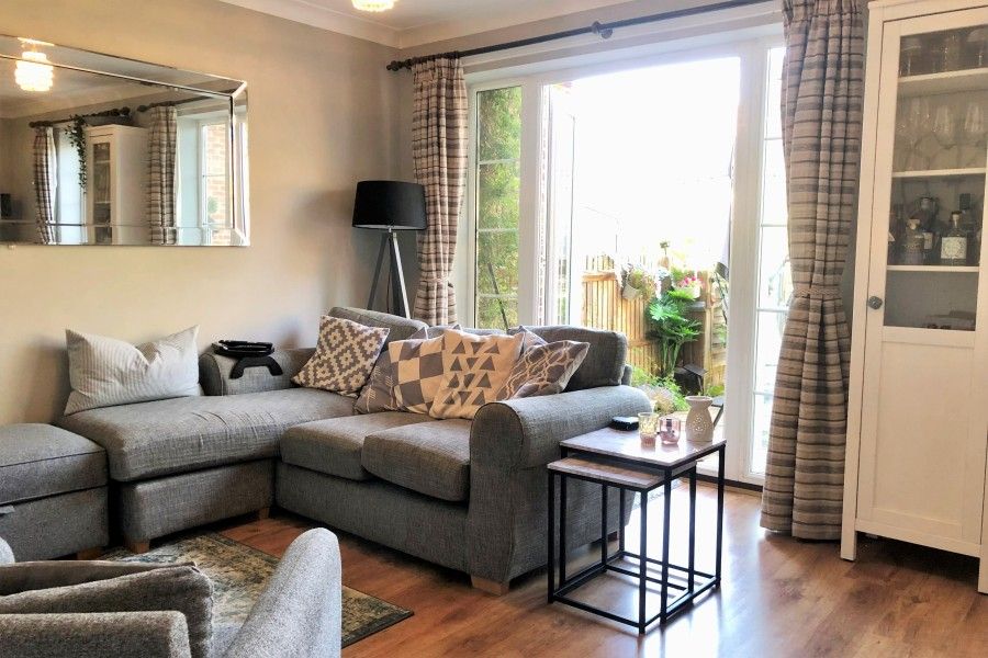 Property photo 2 of 8