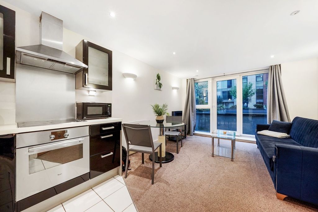 Property photo 3 of 13 5119242