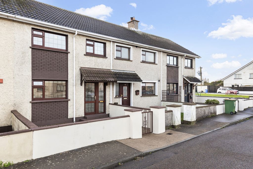 Property photo 3 of 23