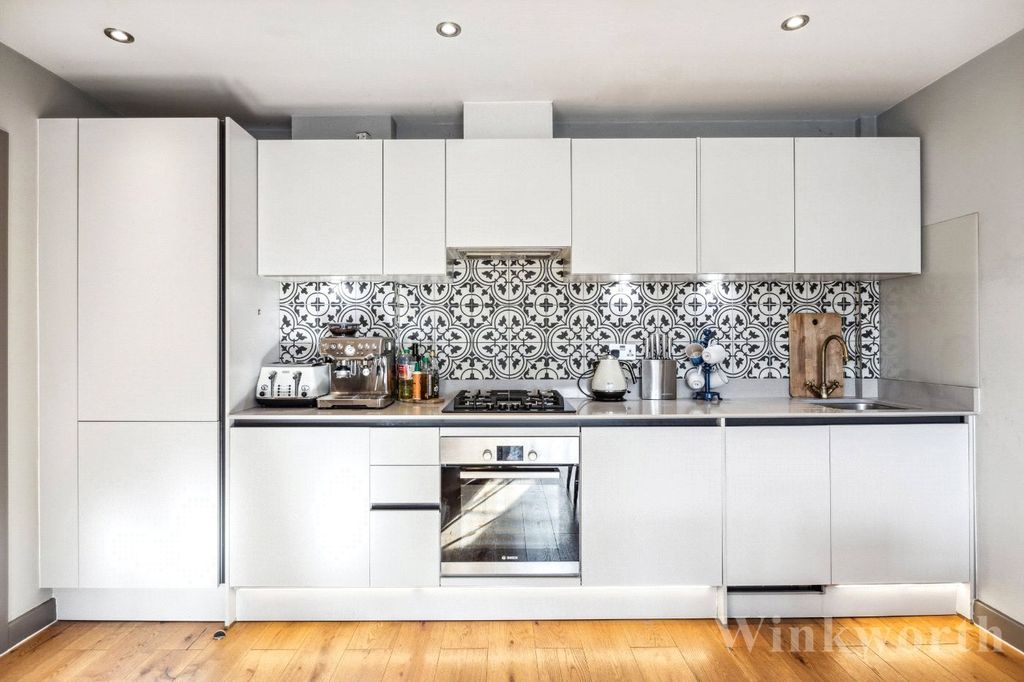 Property photo 2 of 14 Picture No. 20