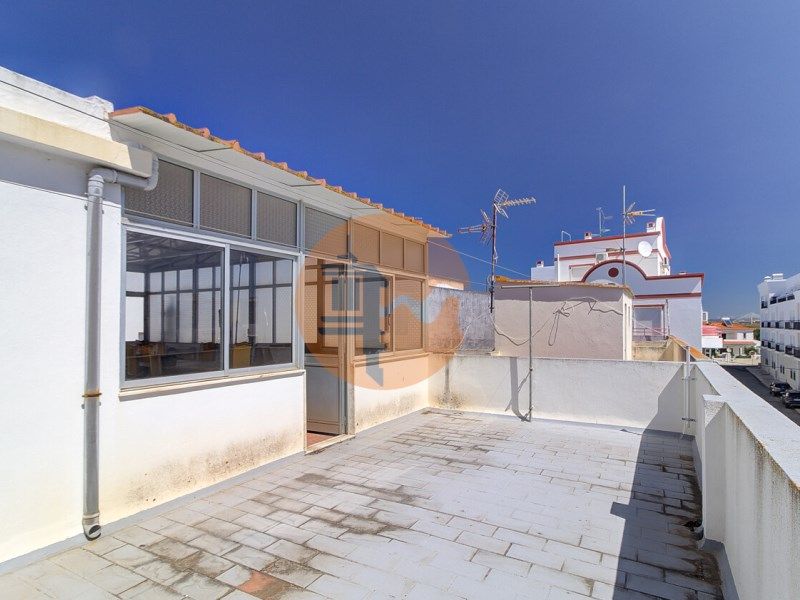 Property photo 1 of 46