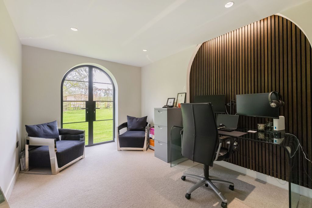 Additional image 13 of 7 bed detached house for saleUllenhall, Henley-In-Arden B95