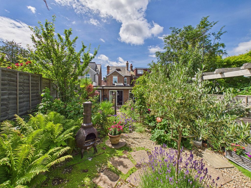 Property photo 2 of 17
