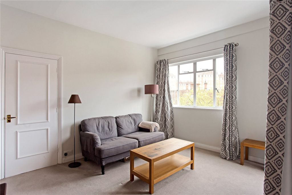 Property photo 2 of 9 Picture No. 06