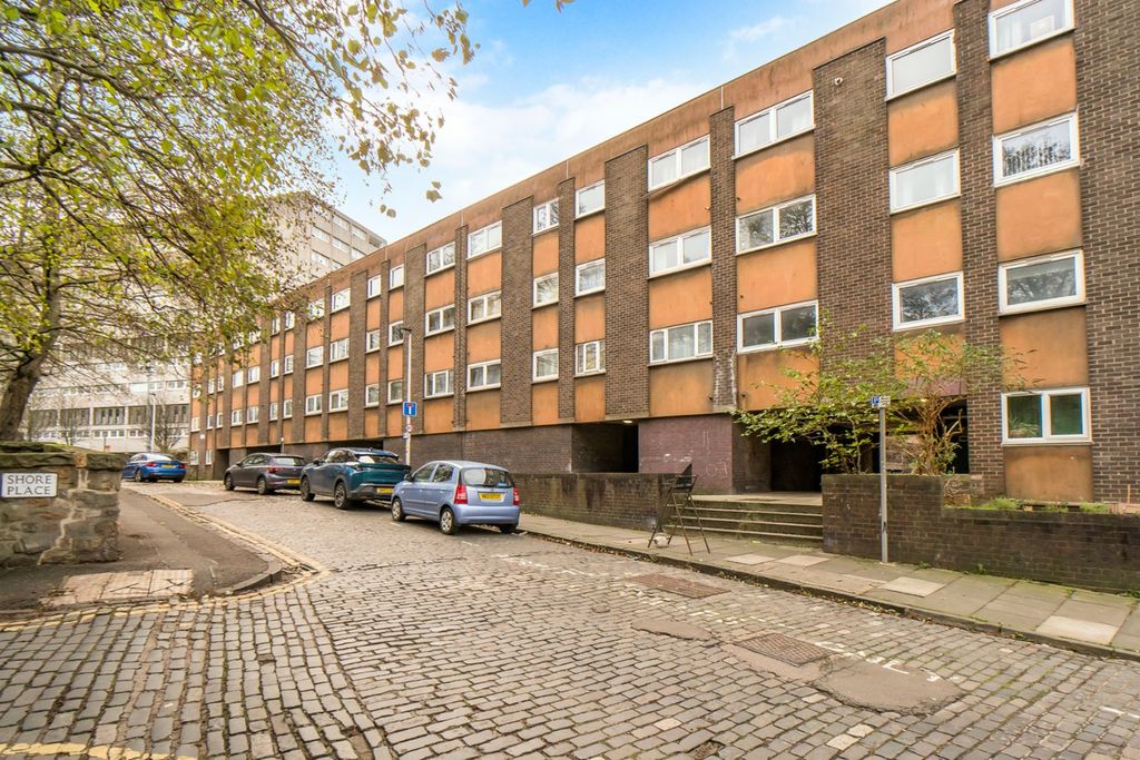 Property photo 1 of 17 4684960