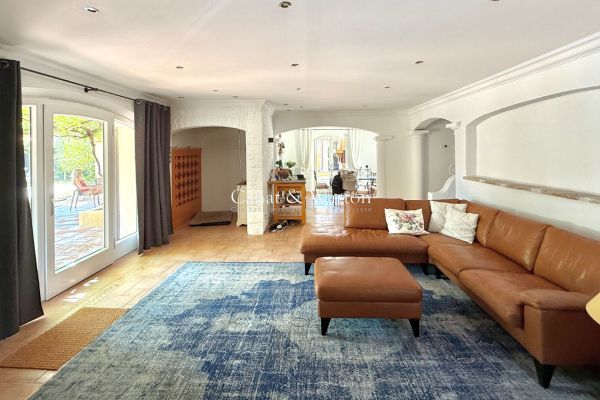 Property photo 3 of 7