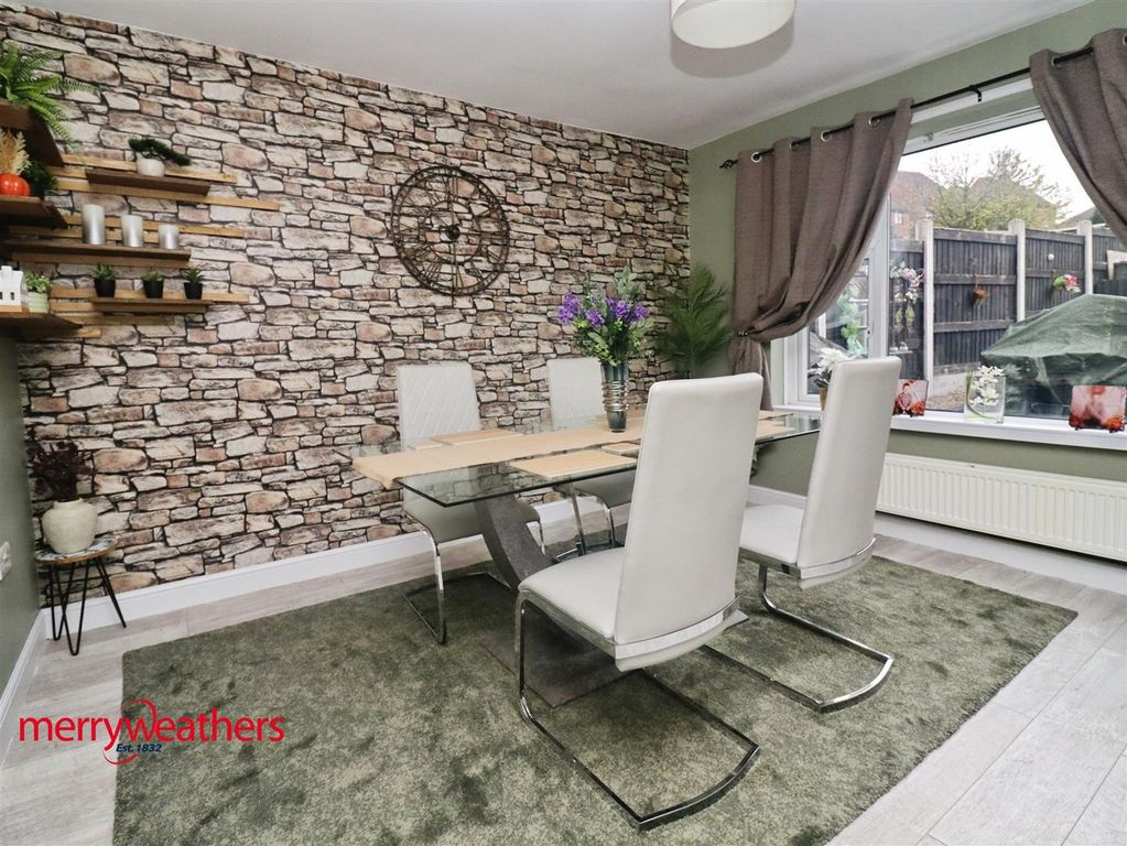 Property photo 2 of 13 Dining Room