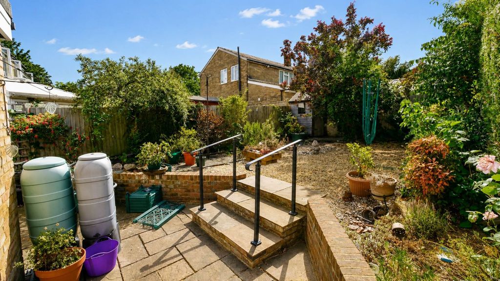 Property photo 3 of 14