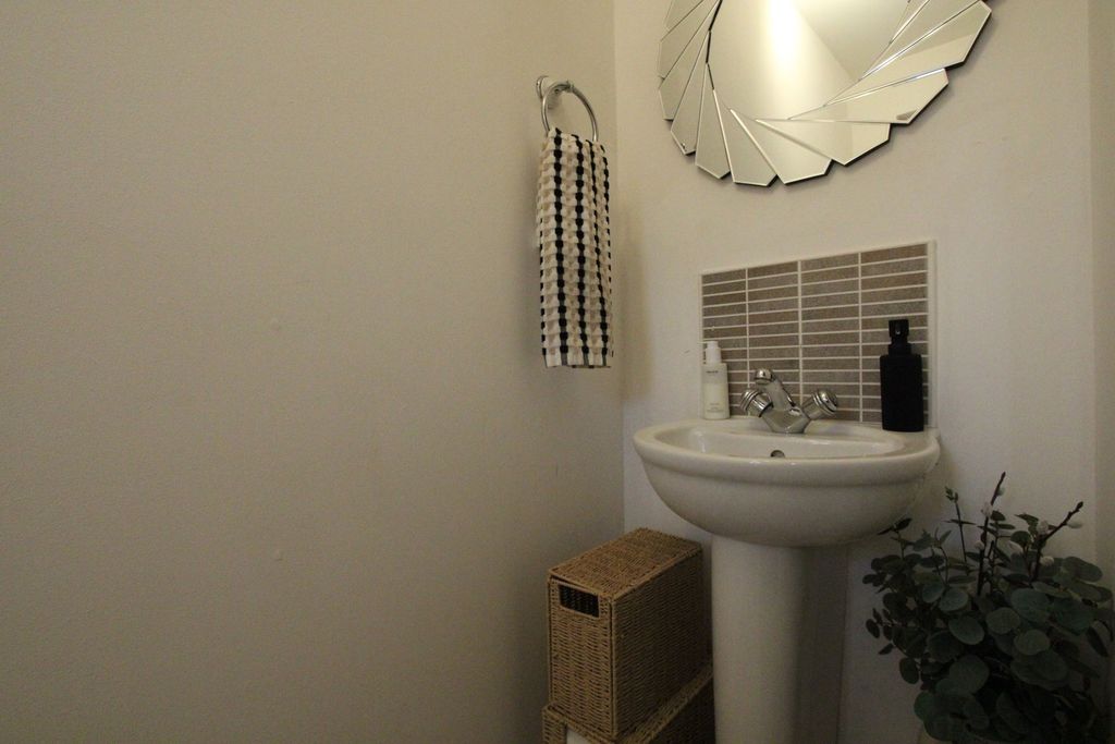 Property photo 3 of 26