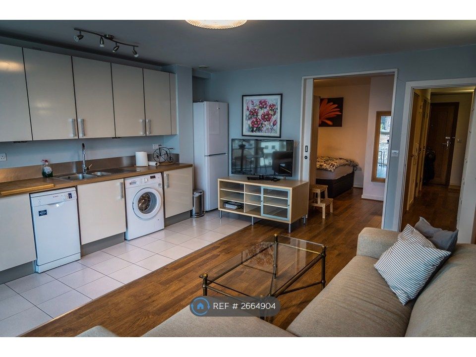 Property photo 3 of 10 Living Room 2