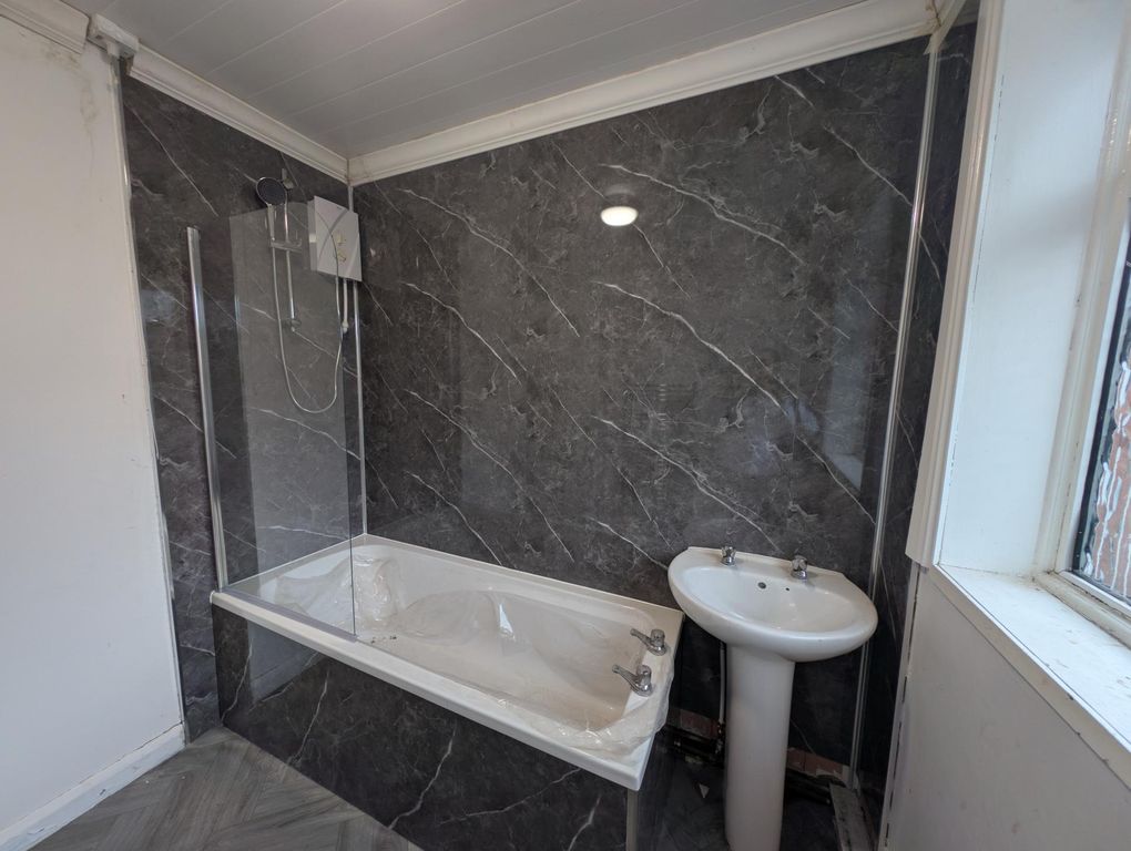 Property photo 1 of 15 Photo 0