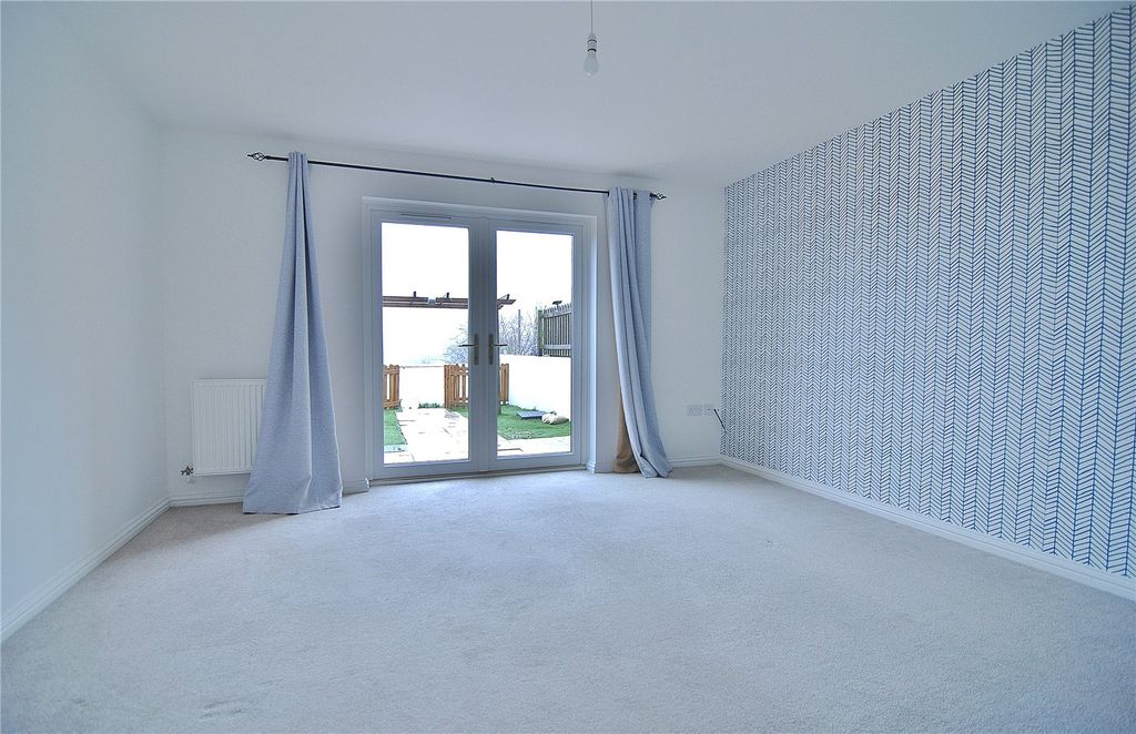 Property photo 2 of 16 Picture No. 05