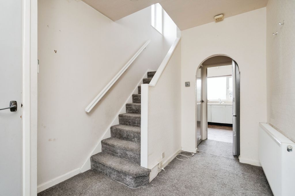 Property photo 2 of 20 Hall