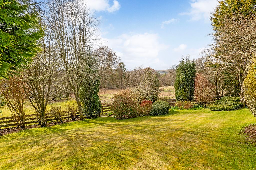 Property photo 2 of 13 Property Image 2