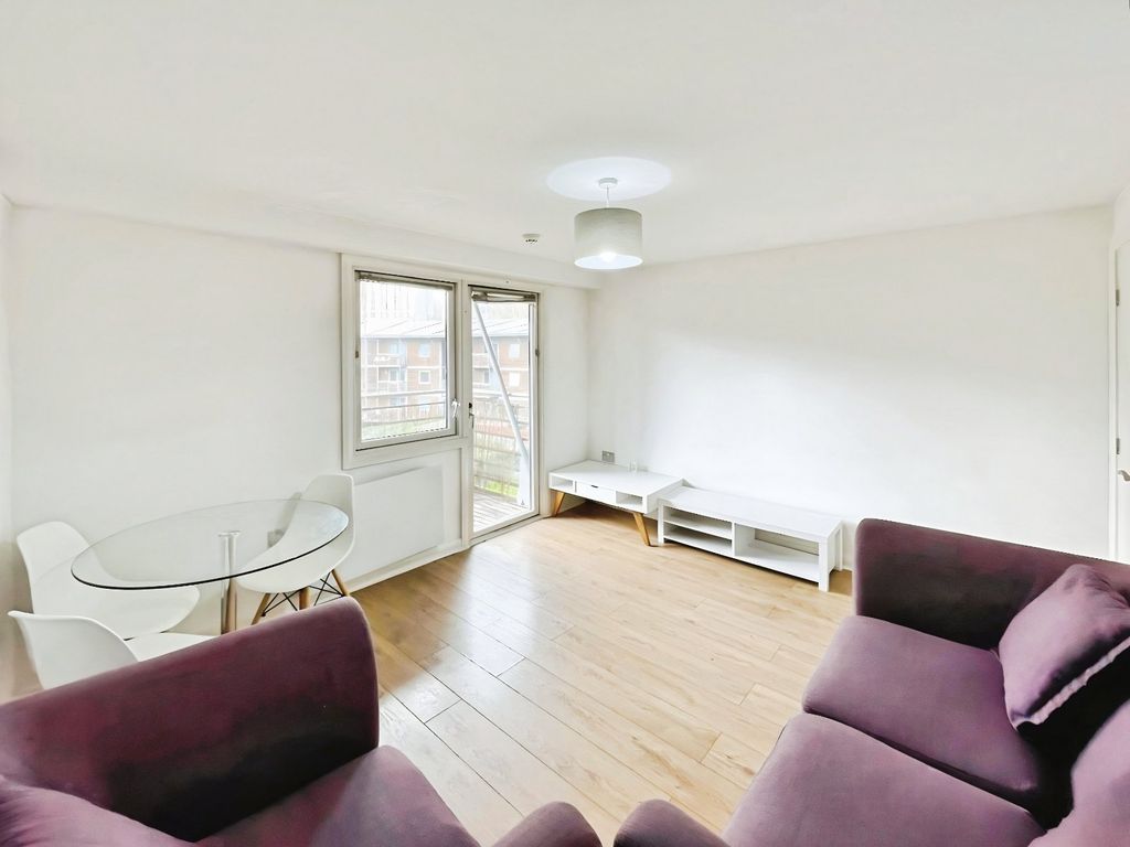 Property photo 3 of 10 Picture No. 30