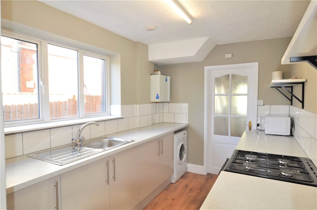 Property photo 3 of 9 Picture No. 14