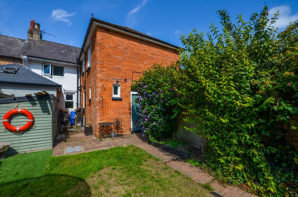 Property photo 1 of 23