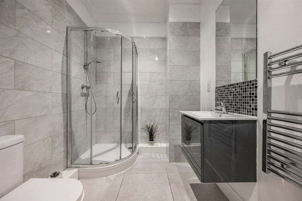 Property photo 2 of 9 E3E2d2Bc75d313d3044d61E64B1733Ba.Jpg