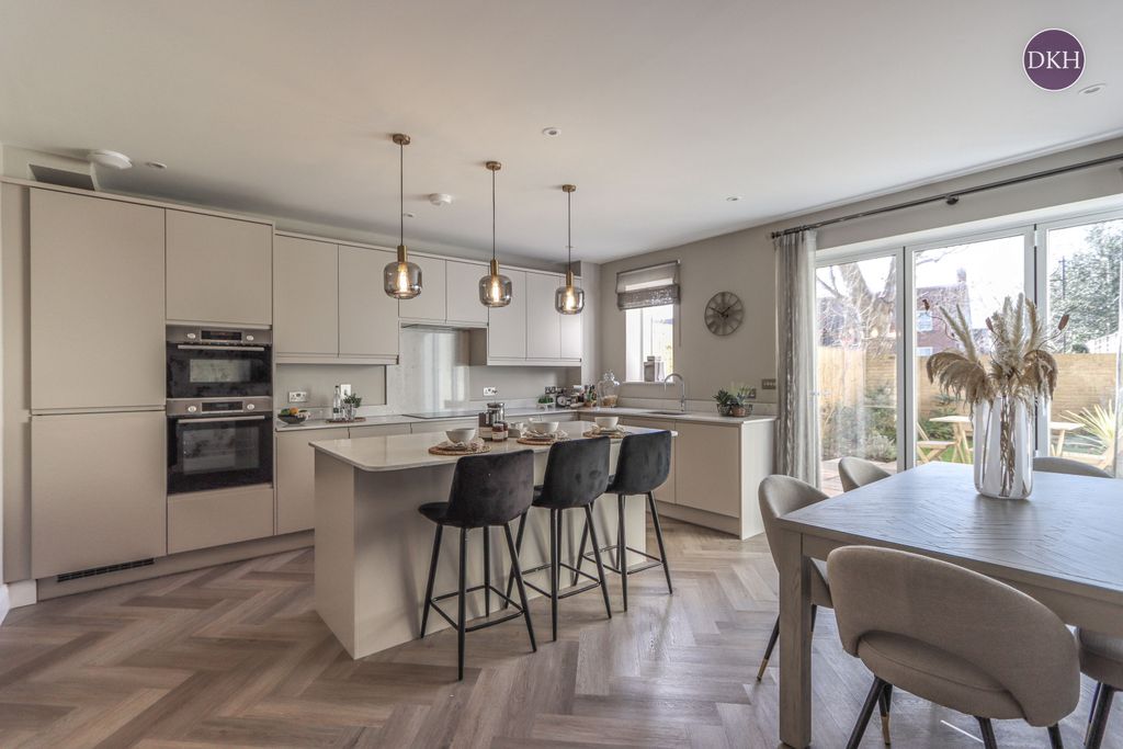 Property photo 2 of 14 Picture No. 05