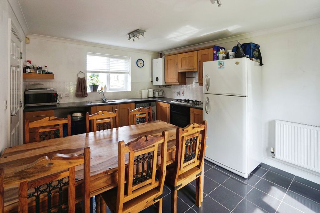 Property photo 3 of 14 Kitchen Diner