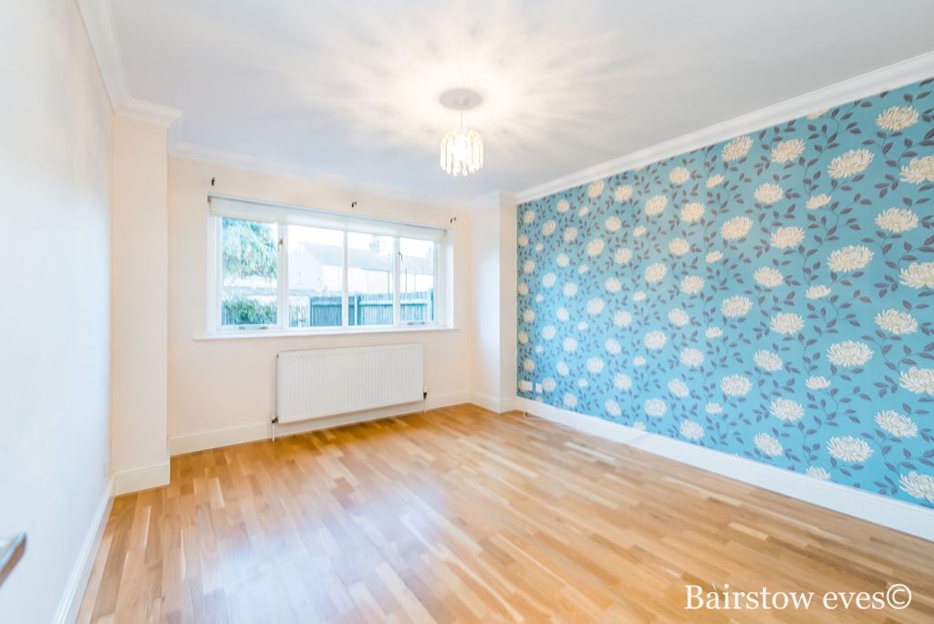 Property photo 2 of 7 Lounge