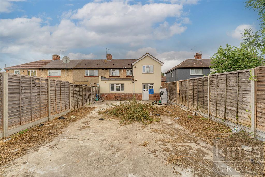 Property photo 2 of 30