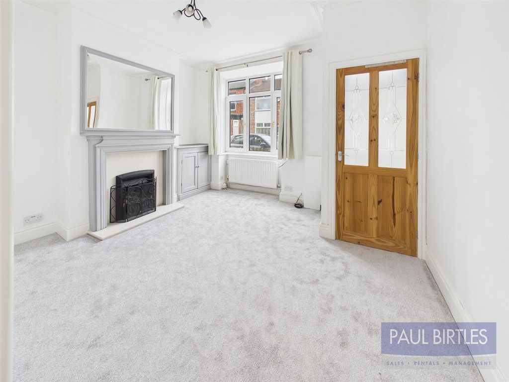 Property photo 2 of 12 Cam04378G0-Pr0287-Still010.Jpg