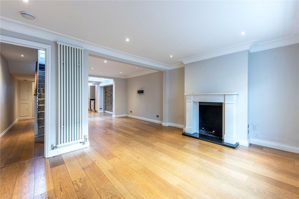 Property photo 2 of 12 Reception 2