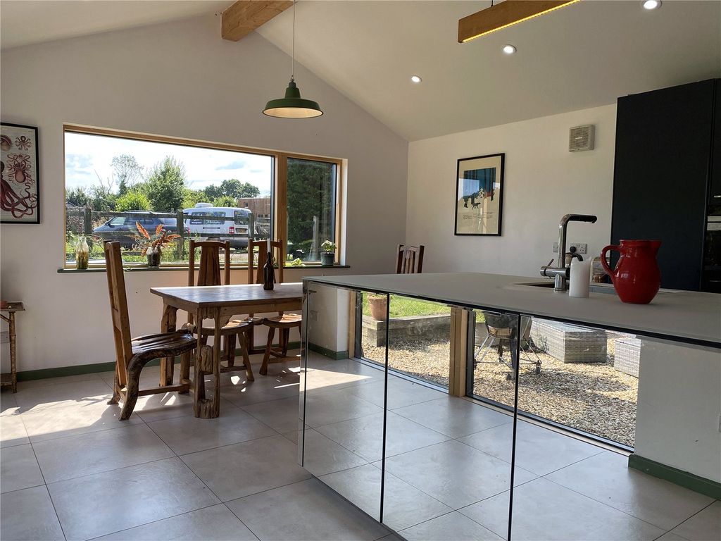Property photo 2 of 19 Breakfast Room