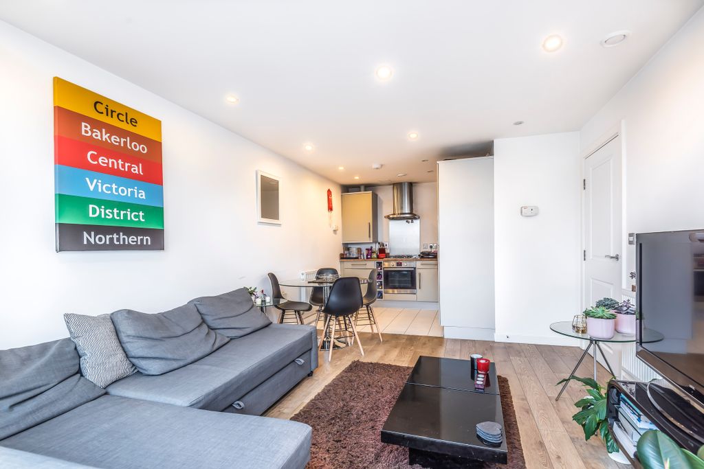 Property photo 3 of 8 520992 (3)