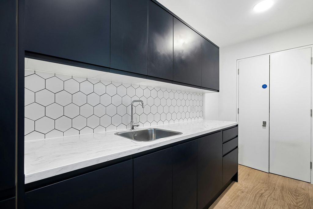 Property photo 3 of 19 R2A1739-1.Jpg