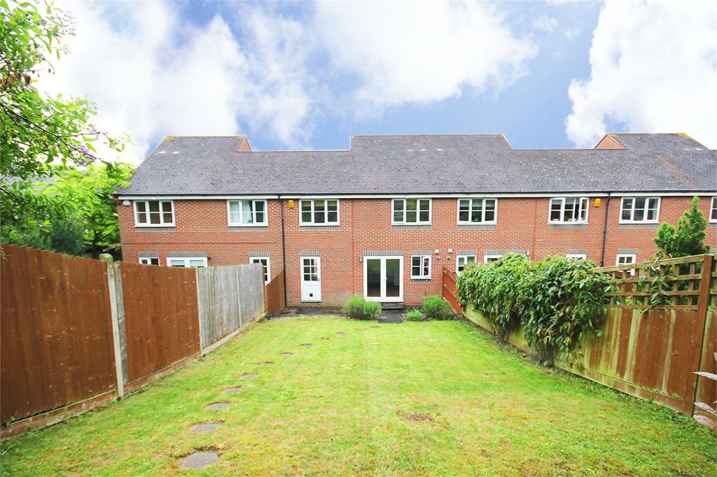 Property photo 3 of 10 5932341