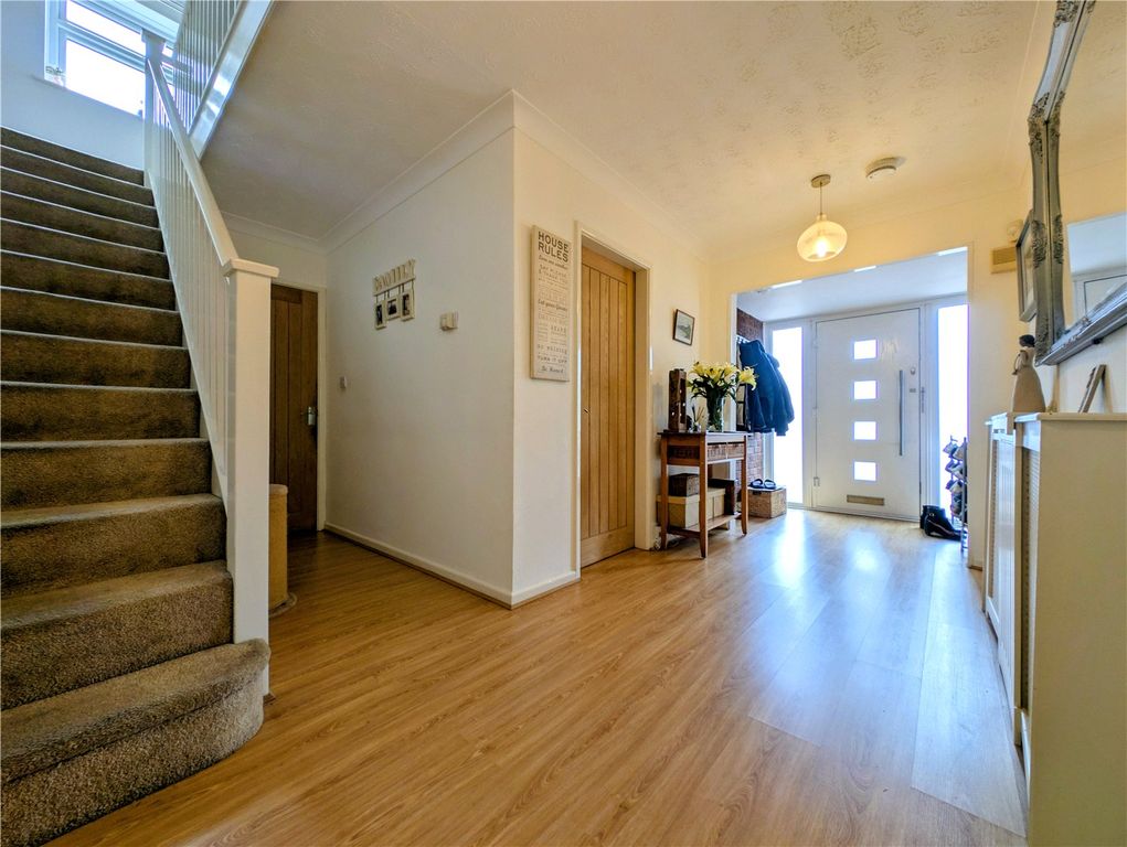 Property photo 3 of 31 Picture No. 04