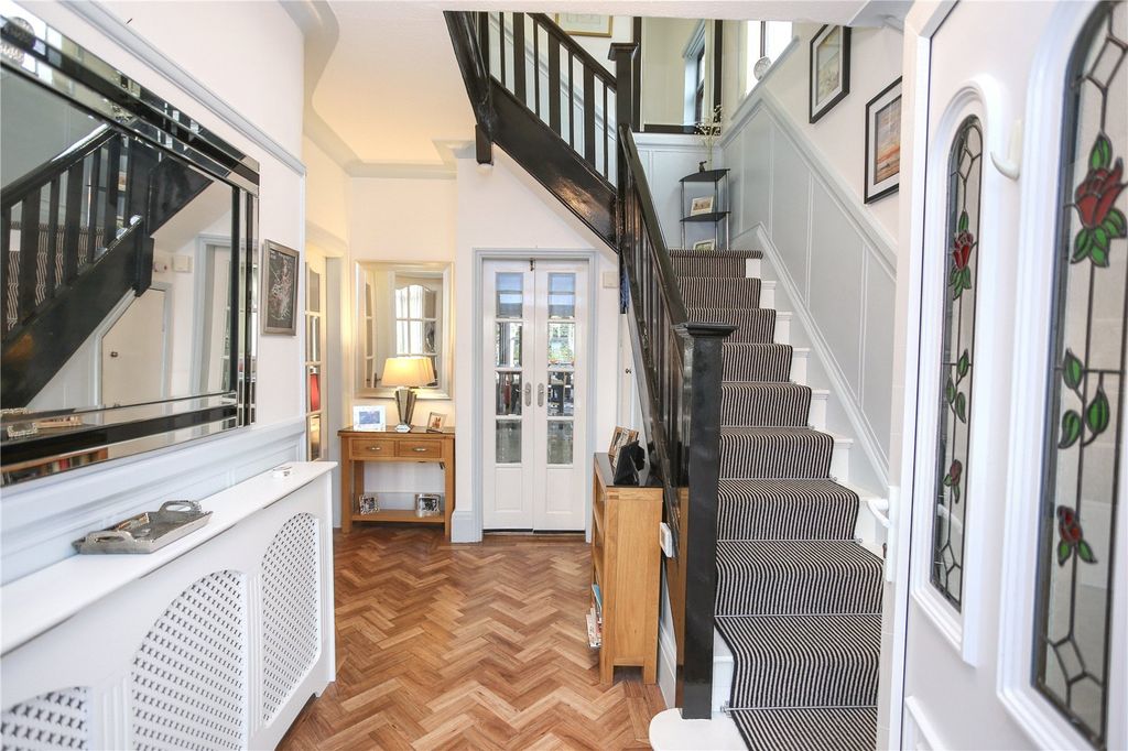 Property photo 2 of 26 Picture No. 02