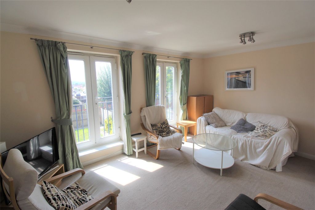 Property photo 2 of 16 Picture No. 02