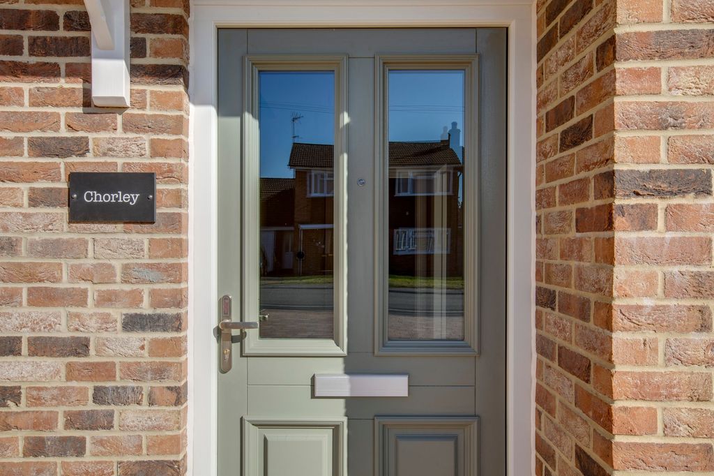 Property photo 2 of 13