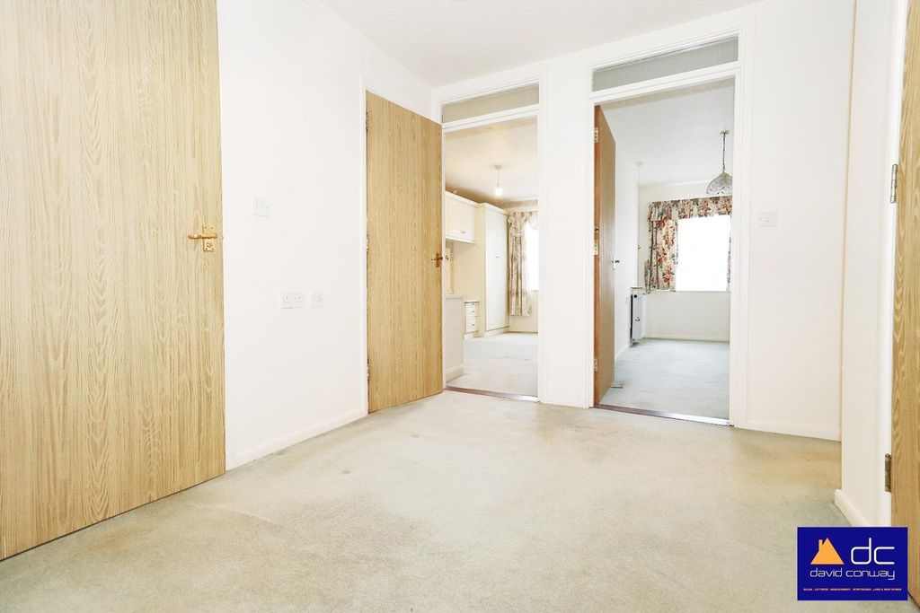 Property photo 3 of 9 Img_6477 E.Jpg