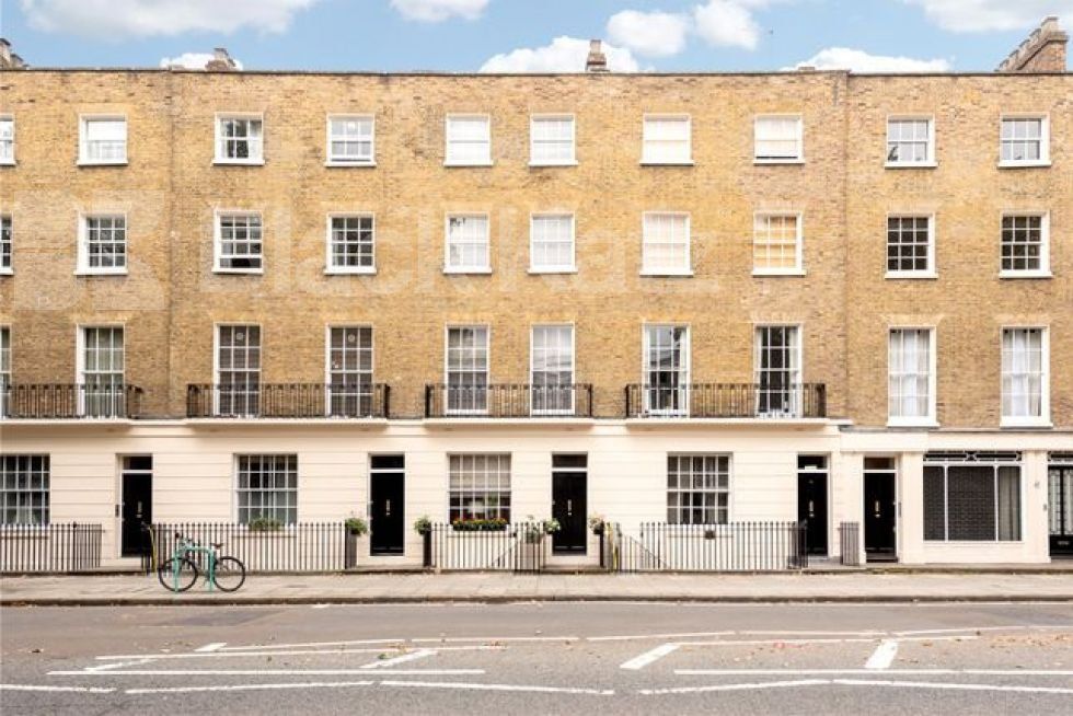 Property photo 1 of 1