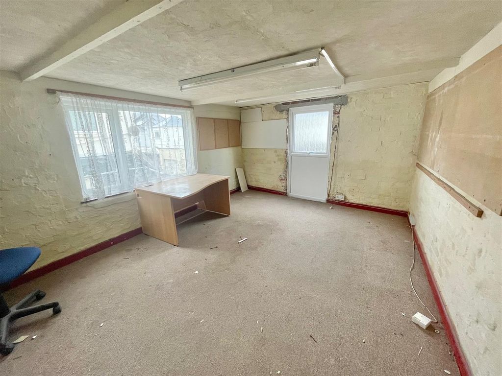 Property photo 3 of 4 Img_8721.Jpeg